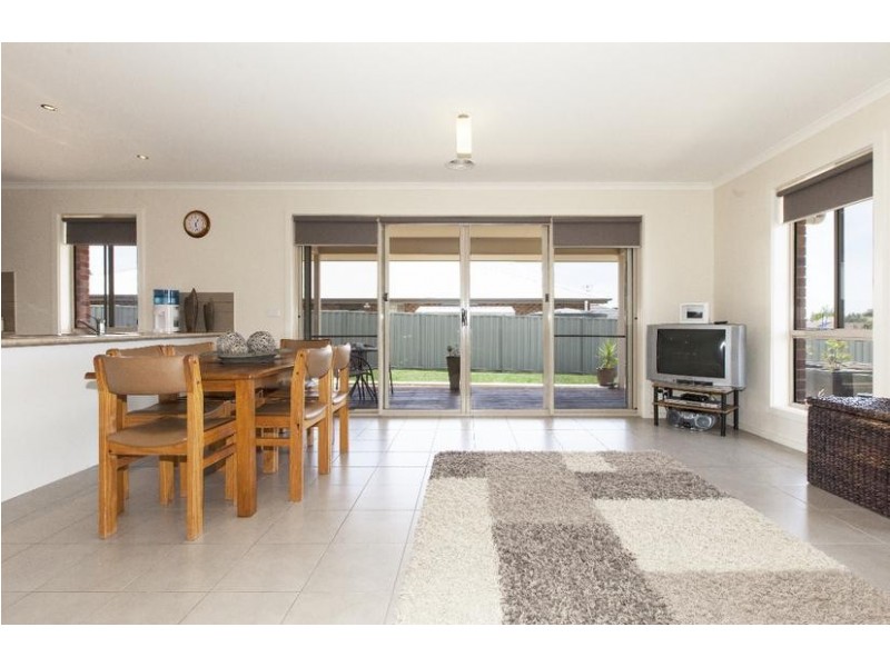 32 Wild Street, Ararat VIC 3377