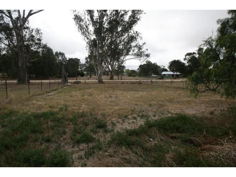 62 High Street, Elmhurst VIC 3469