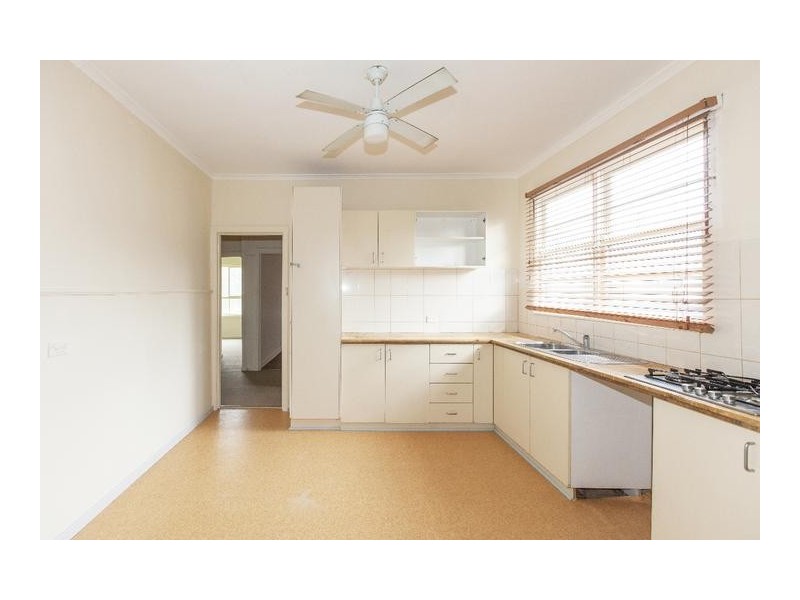 27 Montgomery Street, Ararat VIC 3377