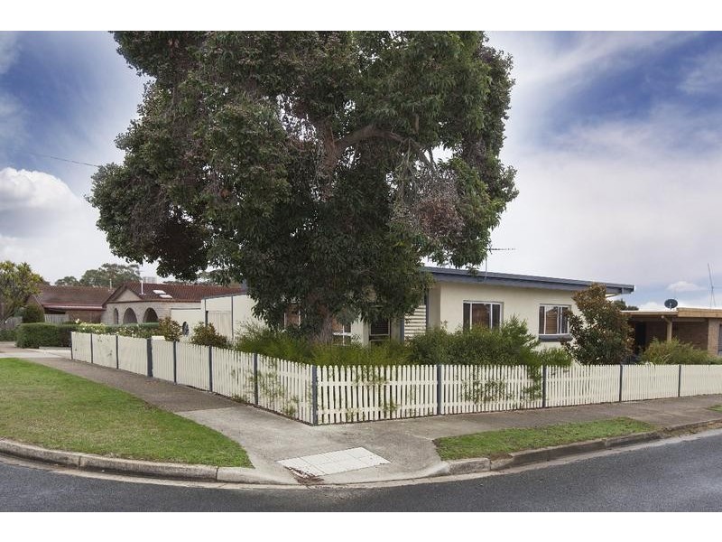 66 Banfield Street, Ararat VIC 3377