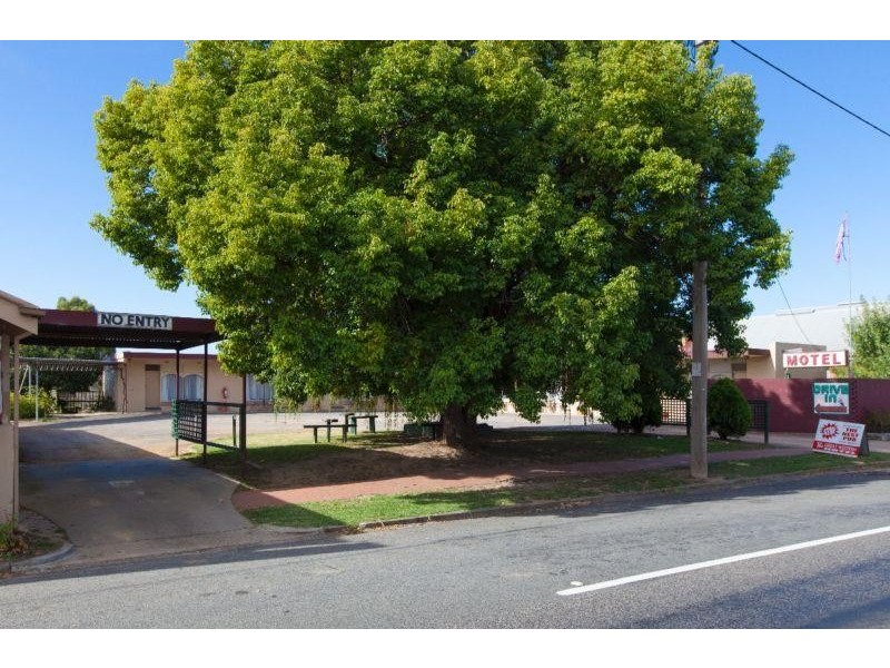 101 Main Street, Great Western VIC 3377