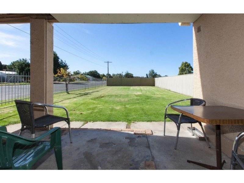 101 Main Street, Great Western VIC 3377