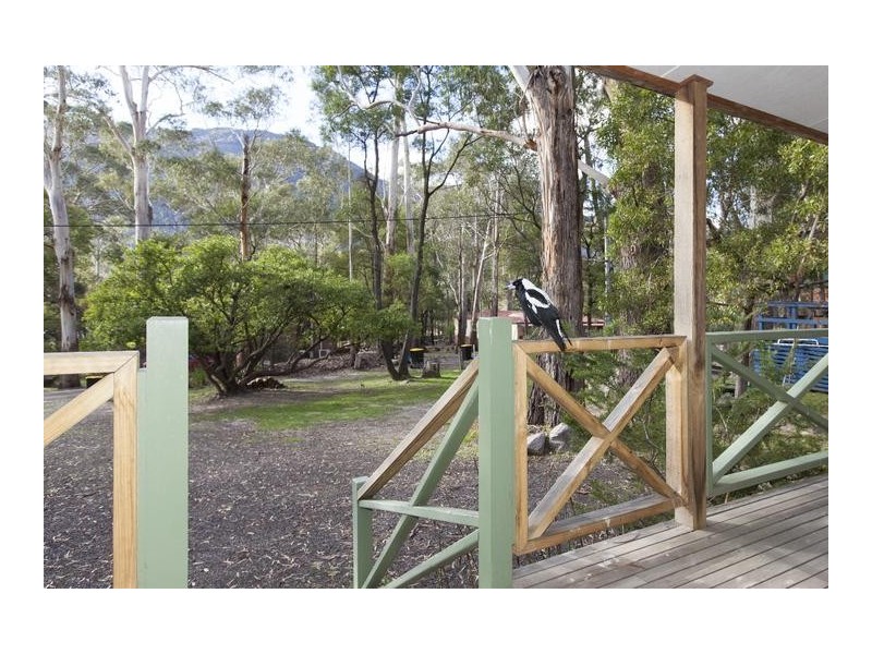86 Scotts Road, Halls Gap VIC 3381