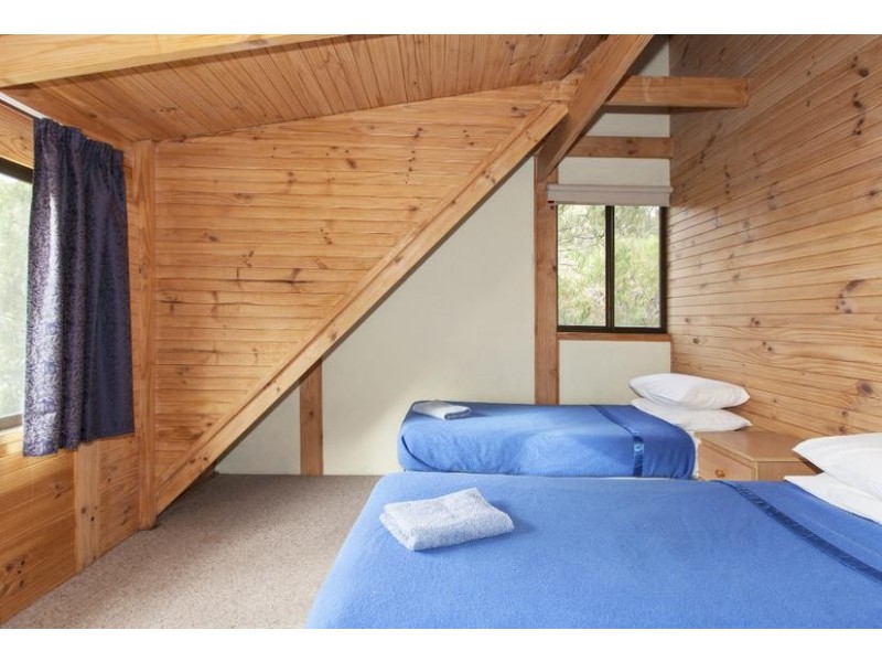 4 Thompson Road, Halls Gap VIC 3381