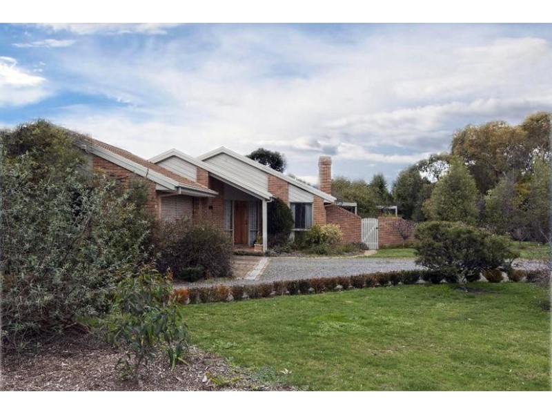 11 Golf Links Road, Ararat VIC 3377