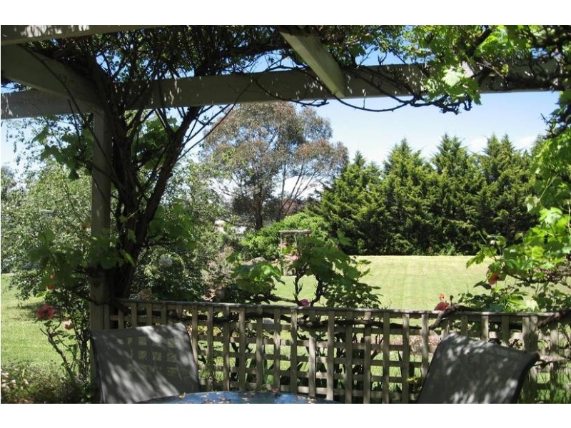 11 Golf Links Road, Ararat VIC 3377