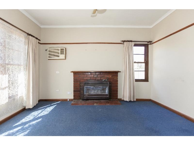 32 Port Fairy Road, Ararat VIC 3377