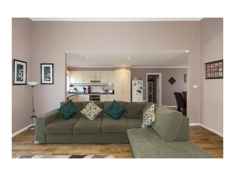 32 Benbow Street, Ararat VIC 3377