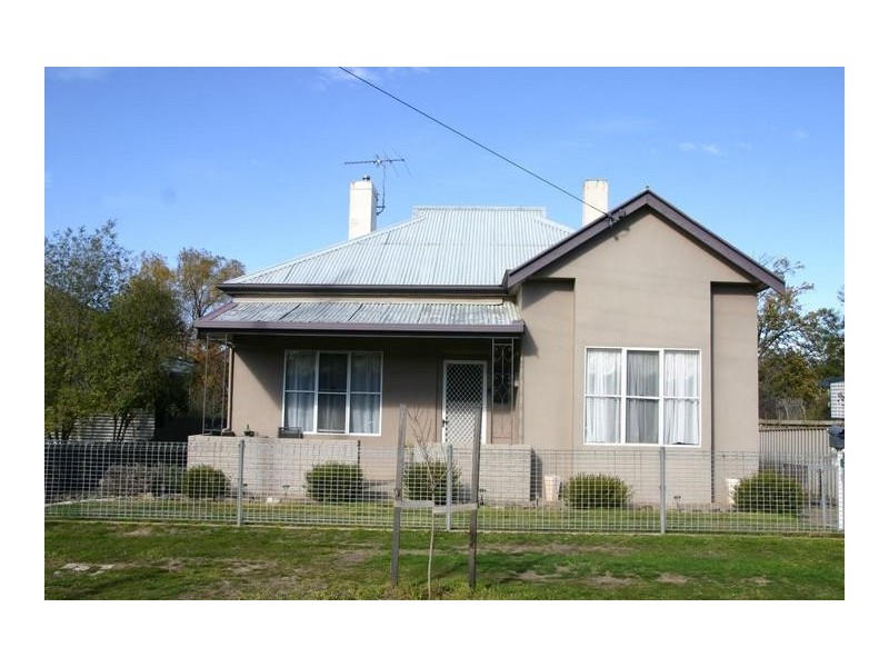 32 Benbow Street, Ararat VIC 3377