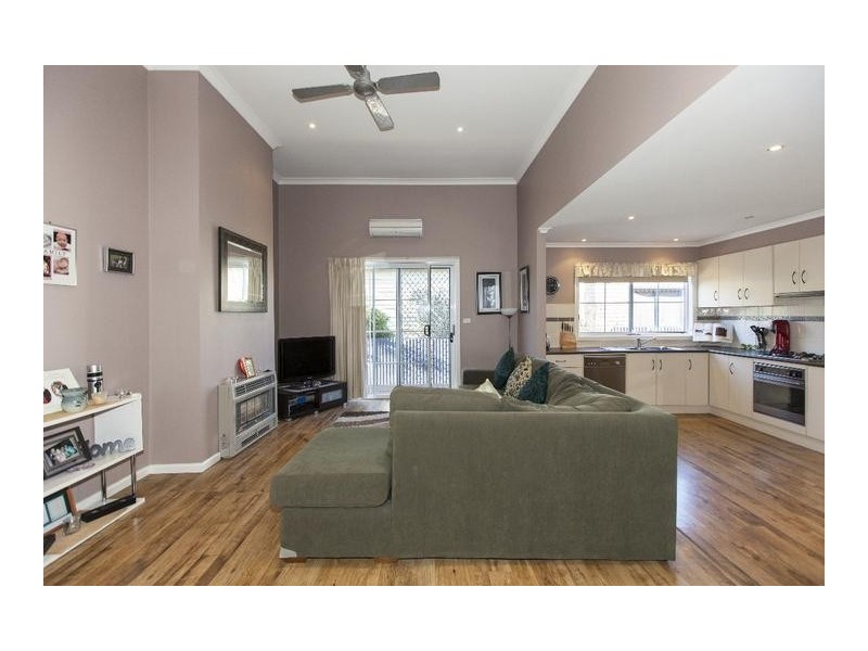 32 Benbow Street, Ararat VIC 3377