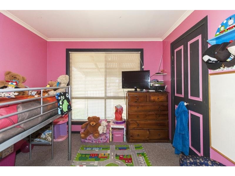 7 School Loop Road, Landsborough West VIC 3384