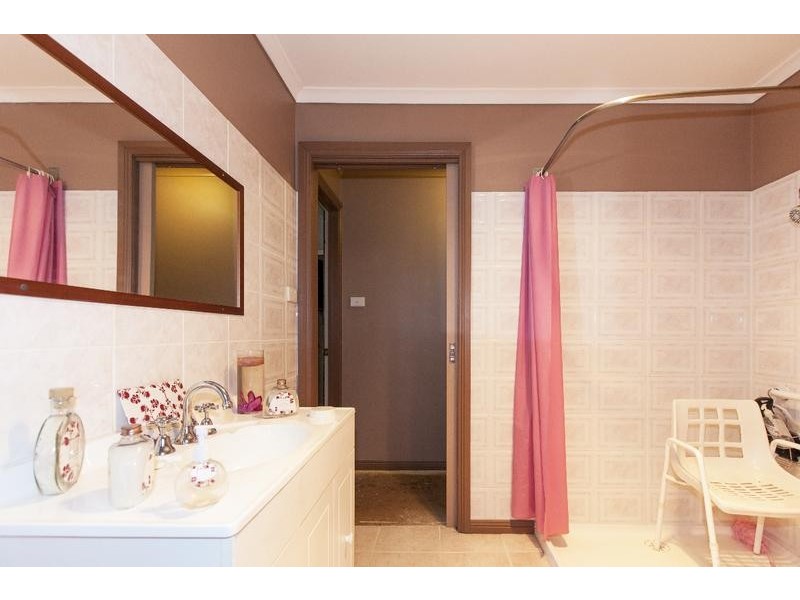 7 School Loop Road, Landsborough West VIC 3384