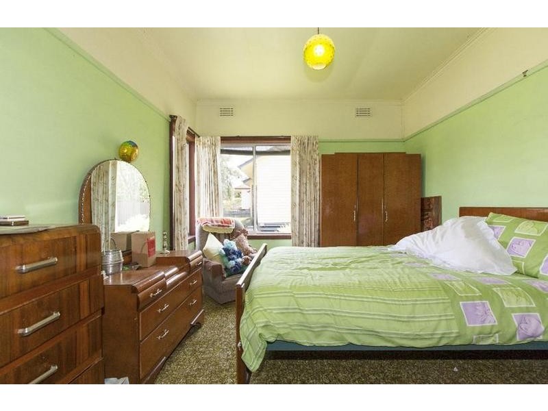 27 Laidlaw Street, Ararat VIC 3377