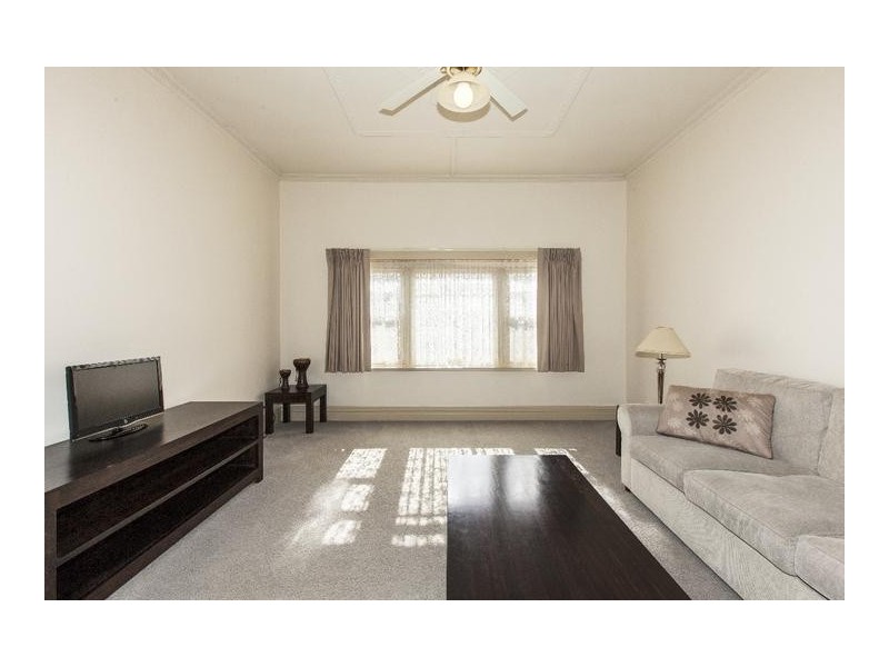 6 Rundell Street, Ararat VIC 3377