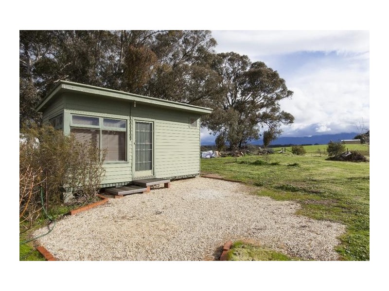 57 Adelaide Hills Road, Moyston VIC 3377