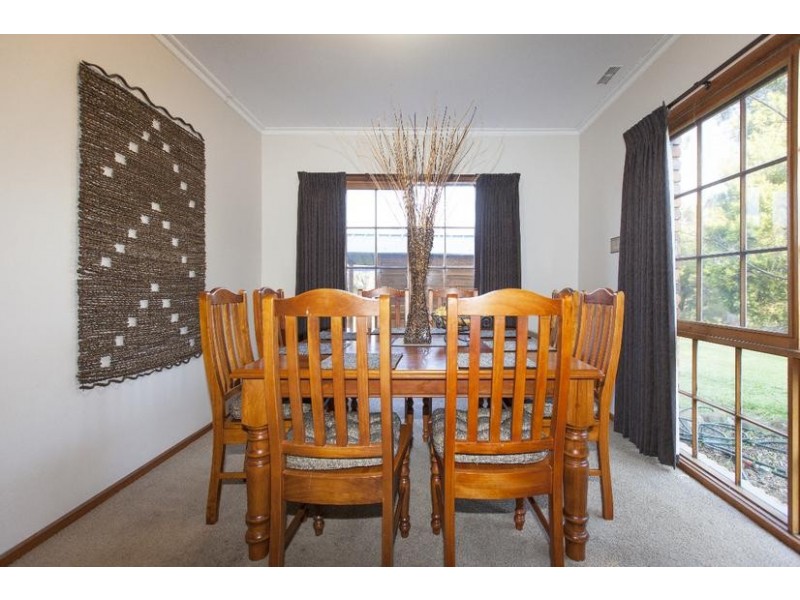 1 Fisher Creek Close, Ararat VIC 3377