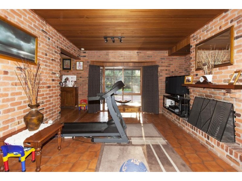 1 Fisher Creek Close, Ararat VIC 3377