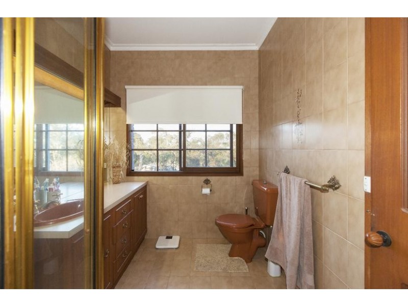 1 Fisher Creek Close, Ararat VIC 3377