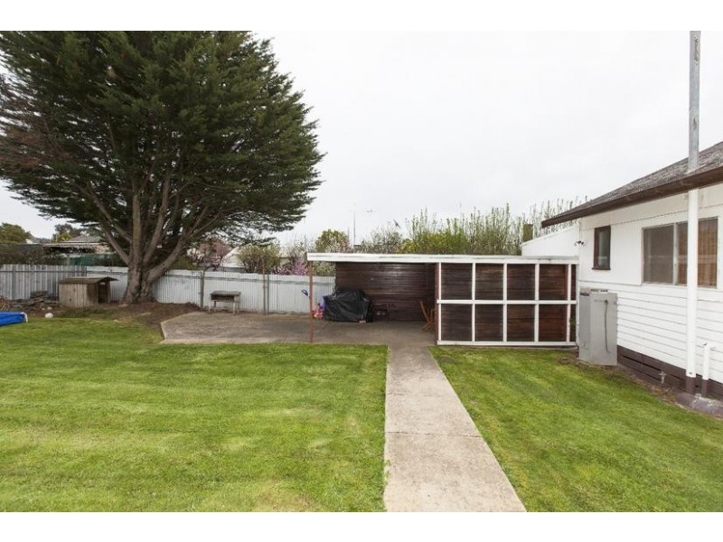 17 Hewitt Street, Ararat VIC 3377