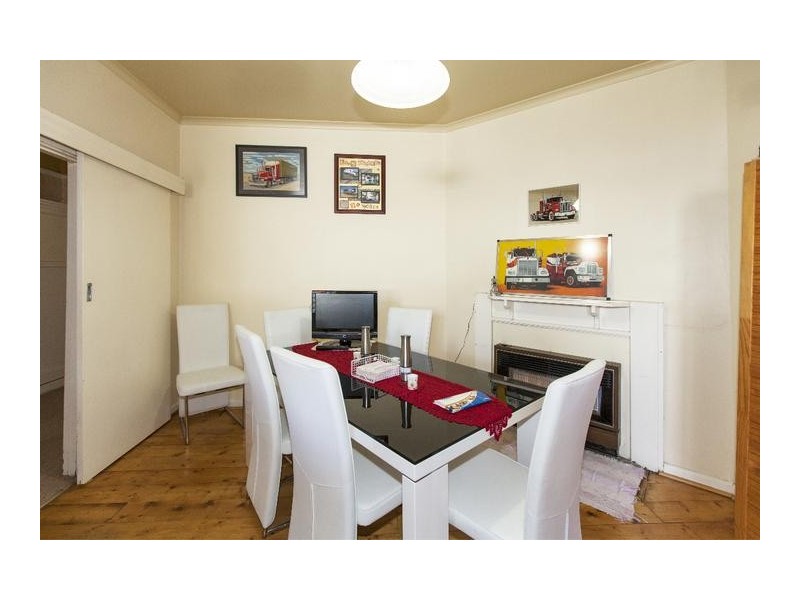 9 Crouch Street, Ararat VIC 3377