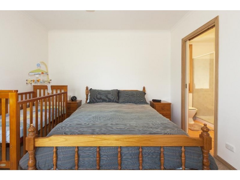 24 Packard Drive, Ararat VIC 3377