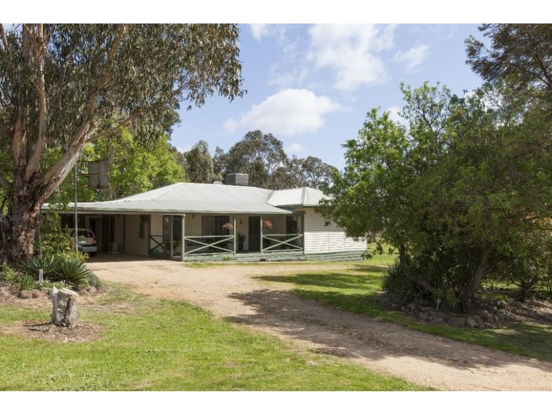 50 Presbyterian Road, Moyston VIC 3377