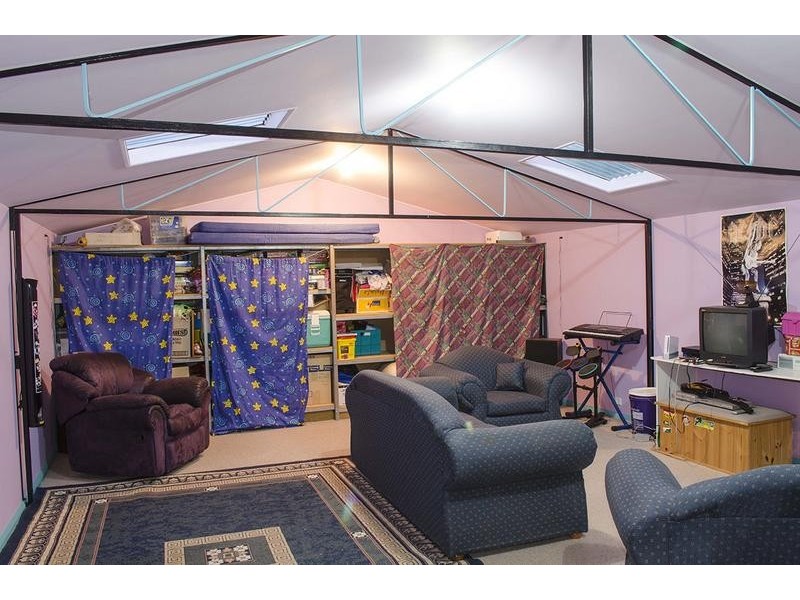 9 Hakea Street, Ararat VIC 3377