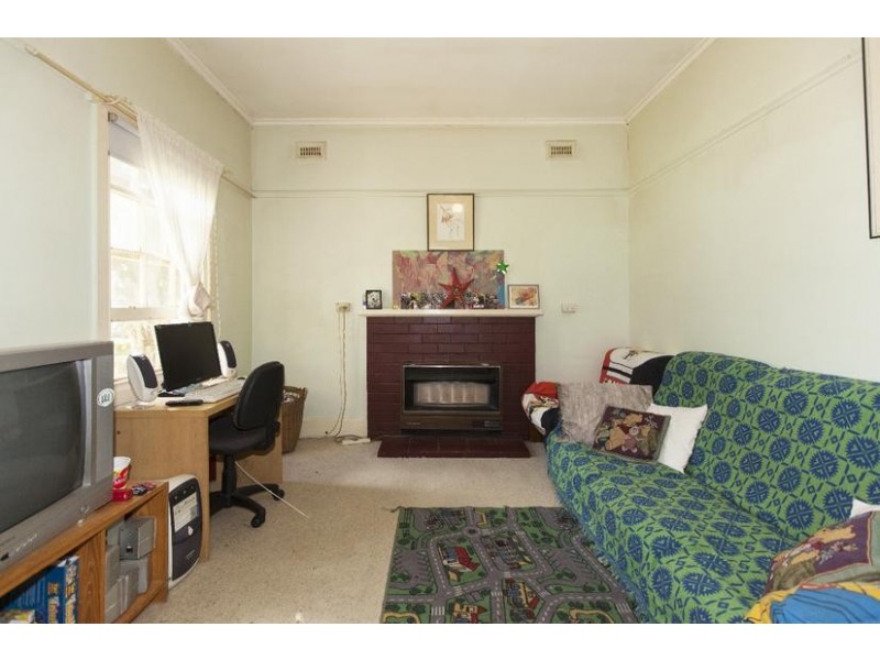 64 Rundell Street, Ararat VIC 3377