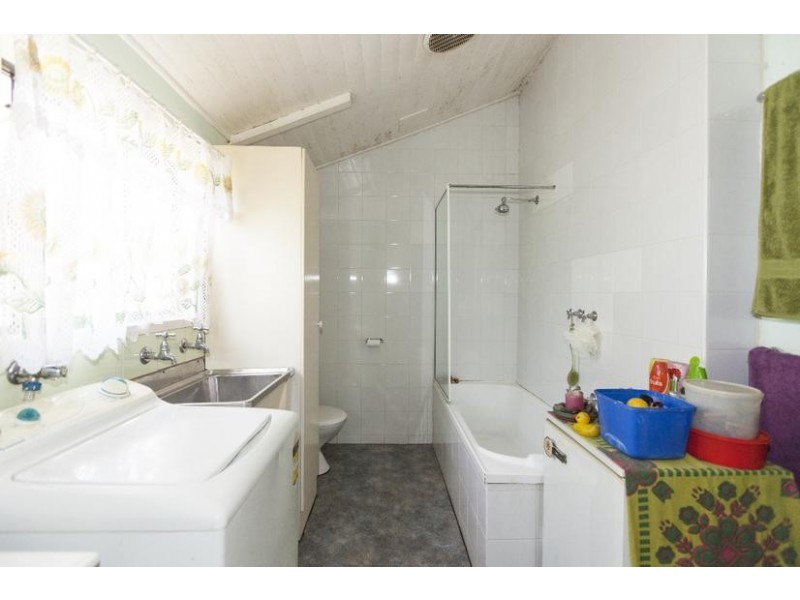 64 Rundell Street, Ararat VIC 3377