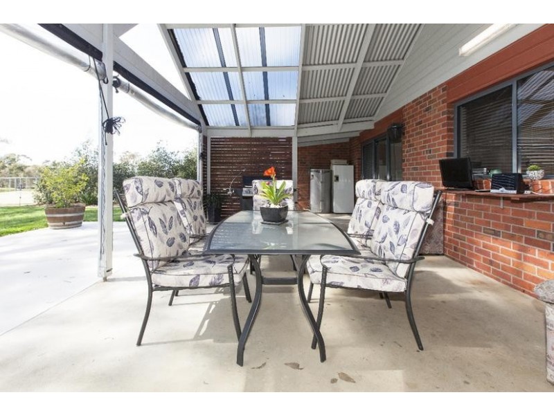 21 Munro Court, Ararat VIC 3377