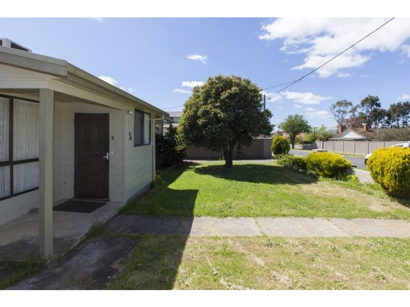 5 Rotary Avenue, Ararat VIC 3377