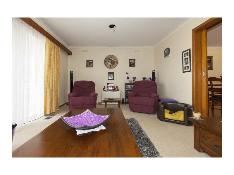 80 Churchill Avenue, Ararat VIC 3377