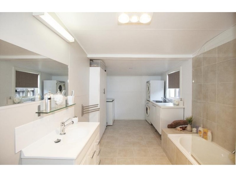 75 Girdlestone Street, Ararat VIC 3377