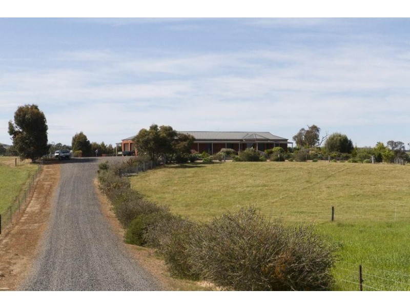 21 Banfields Road, Moyston VIC 3377