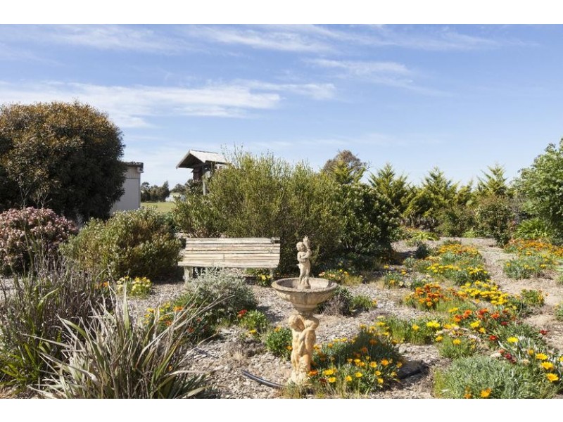 21 Banfields Road, Moyston VIC 3377