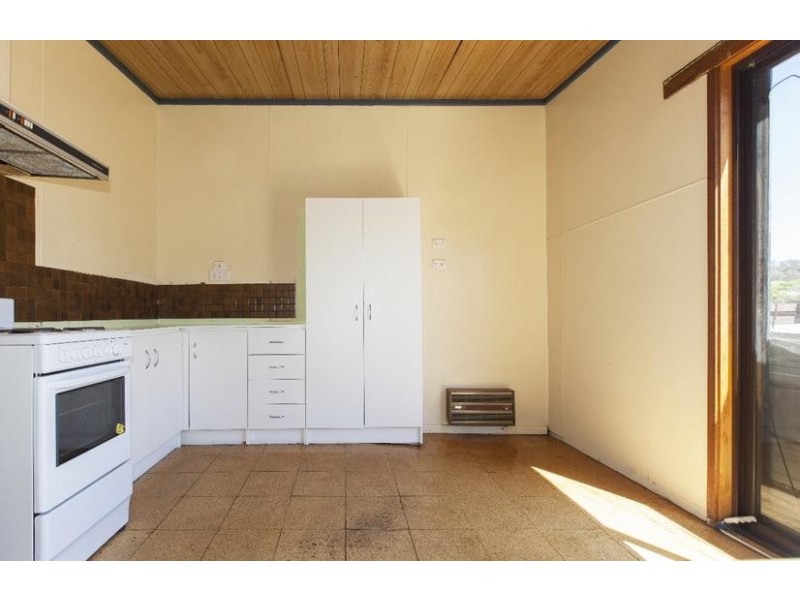 11 Ford Street, Ararat VIC 3377