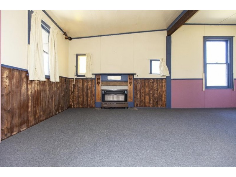 11 Ford Street, Ararat VIC 3377