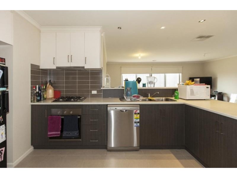 2A Kneebone Street, Ararat VIC 3377