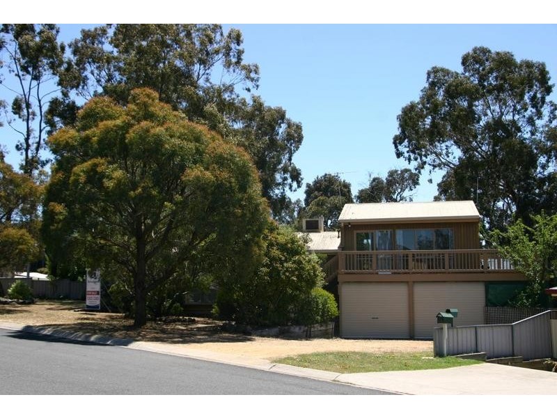 17 Vanstan Street, Ararat VIC 3377