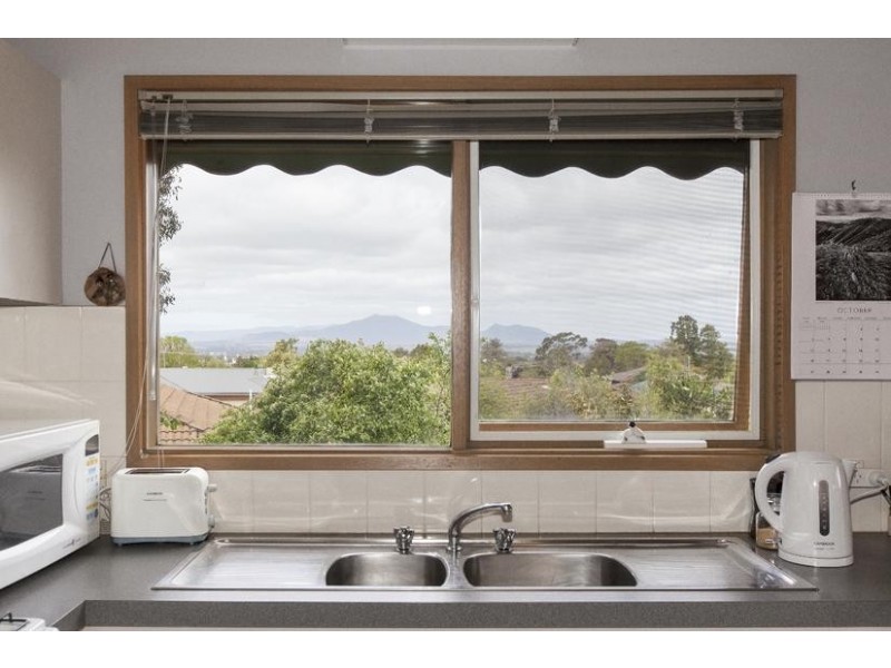 17 Vanstan Street, Ararat VIC 3377