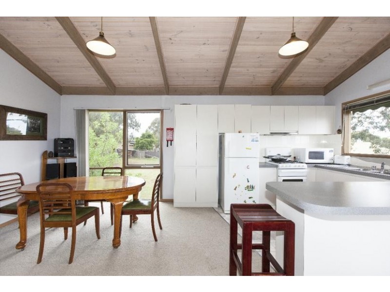 17 Vanstan Street, Ararat VIC 3377