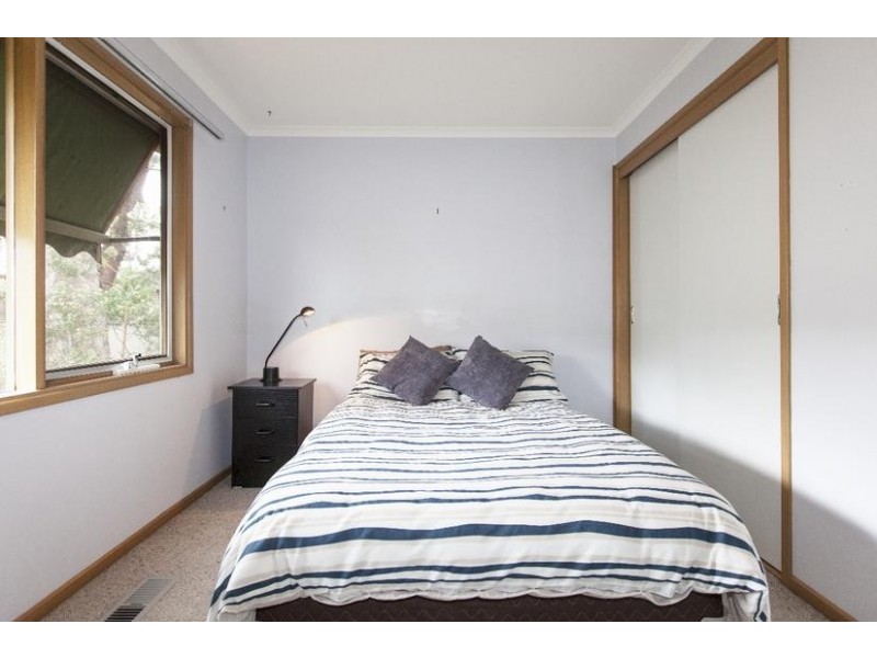 17 Vanstan Street, Ararat VIC 3377