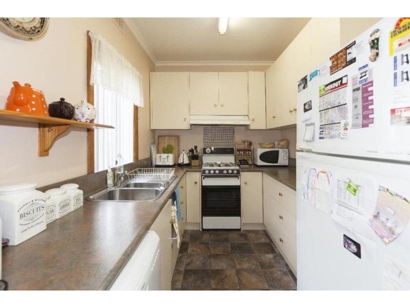 41 George Road, Ararat VIC 3377