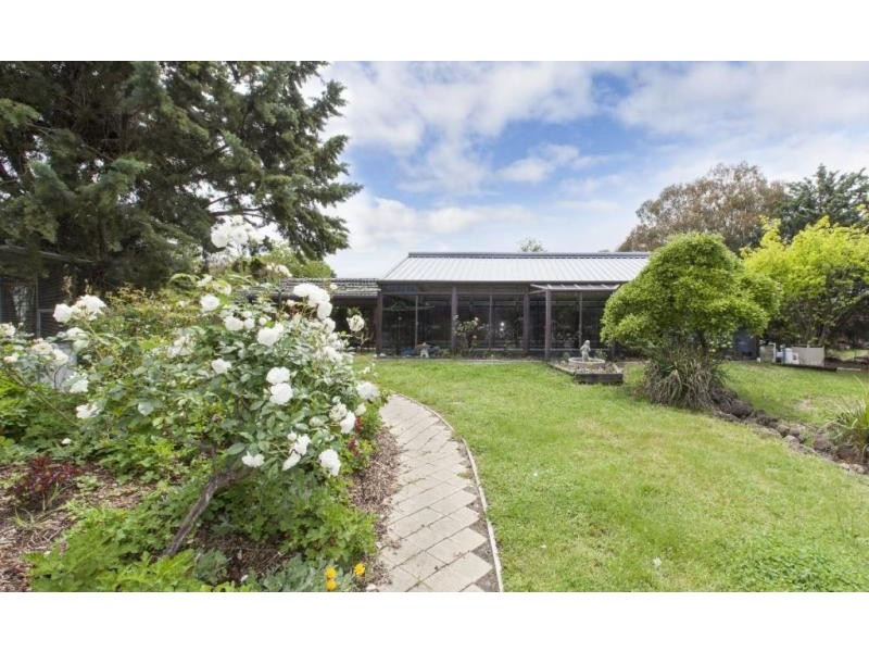 13 Golf Links Road, Ararat VIC 3377