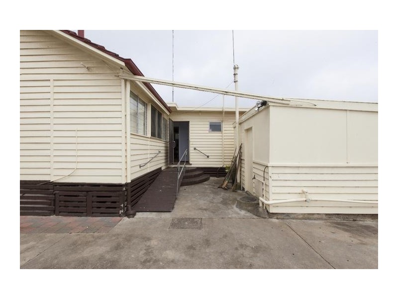 21 Laidlaw Street, Ararat VIC 3377