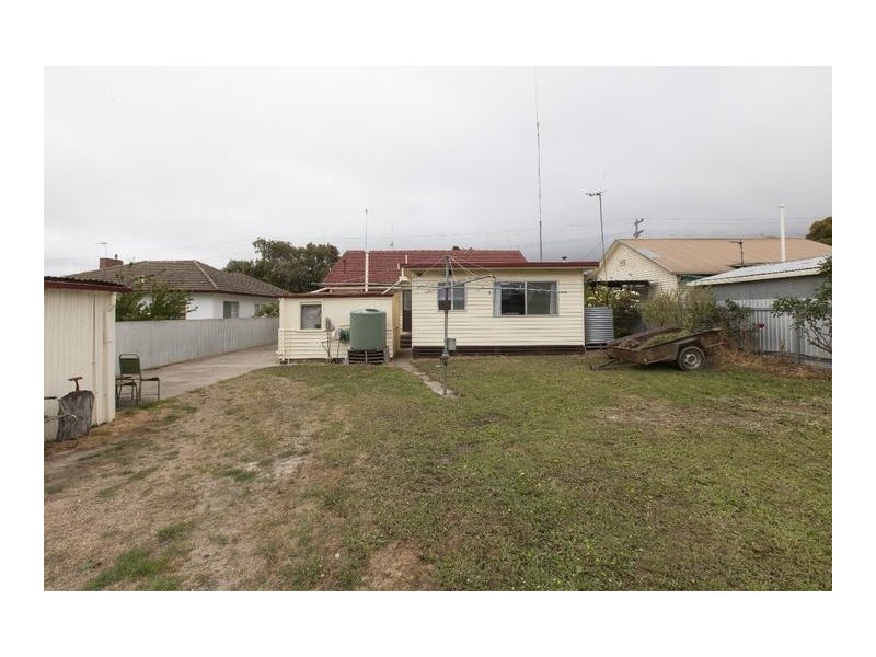 21 Laidlaw Street, Ararat VIC 3377