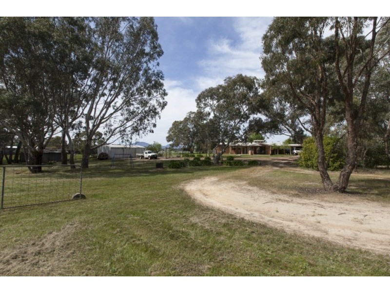 24 Packard Drive, Ararat VIC 3377