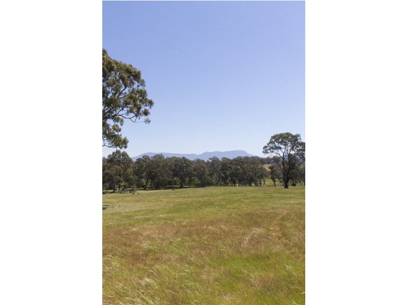 1 Lennox Springs Road, Moyston VIC 3377