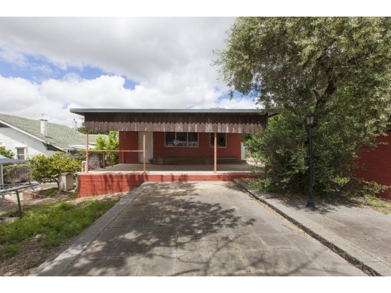 9 Lambert Street, Ararat VIC 3377