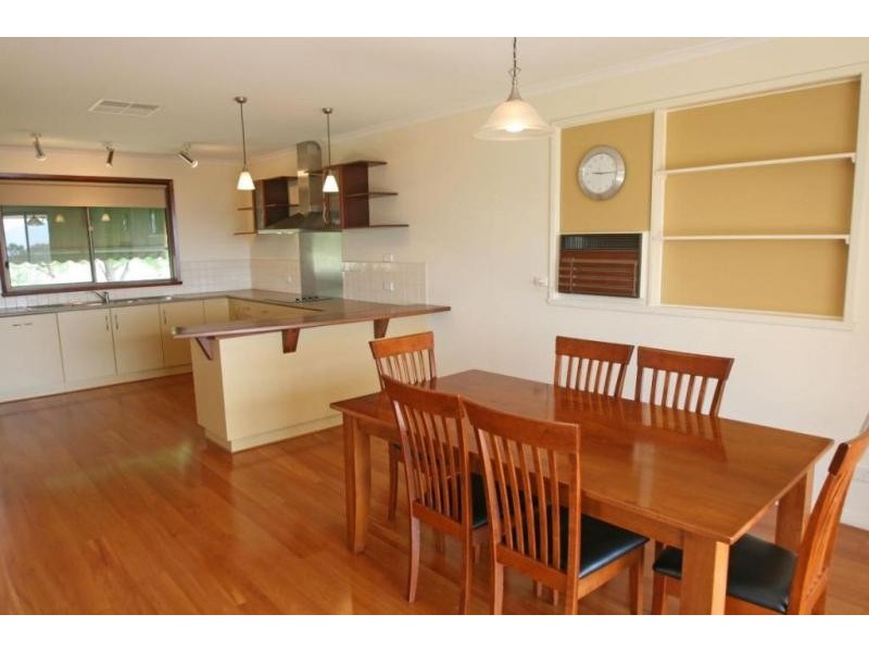 90 Port Fairy Road, Ararat VIC 3377